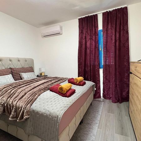 Appartement Lolita à Rijeka Extérieur photo
